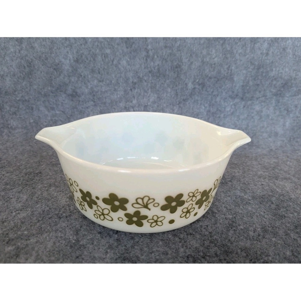 Vintage Pyrex Ovenware White Milk Glass 750 ml Oven Bowl 472-B USA - Picture 2 of 4
